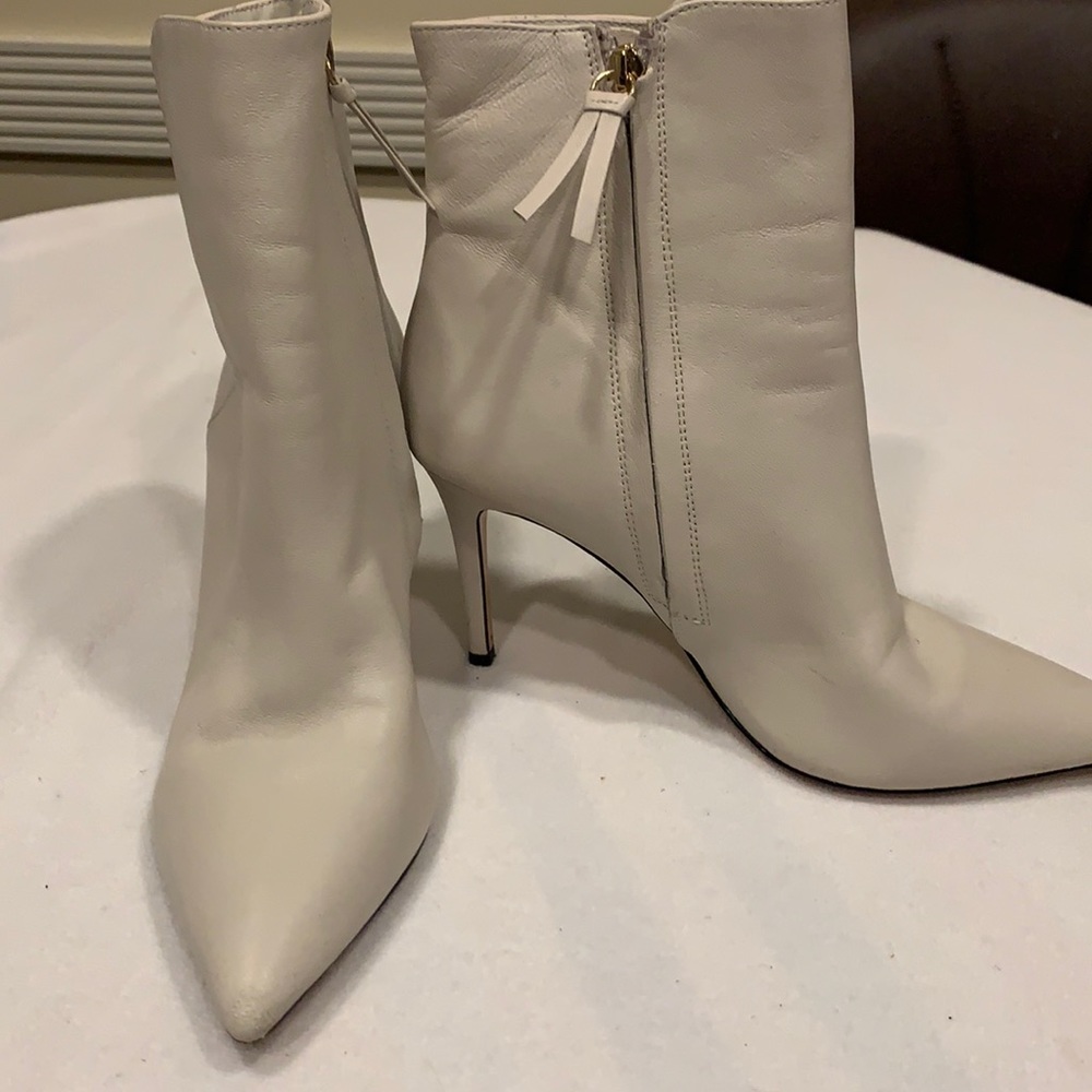 NWOT. J Crew pointed toe bootie